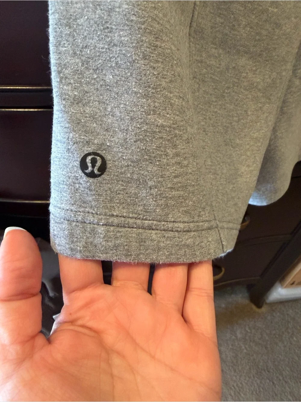 Lululemon Drawstring Women’s Shorts — Light Gray. Size 10